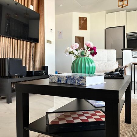Marina View Residence Luxurious Studio Retreat With Stunning Ocean Views 1 Double Bedroom, 1 Convertible Couch Tanger Buitenkant foto
