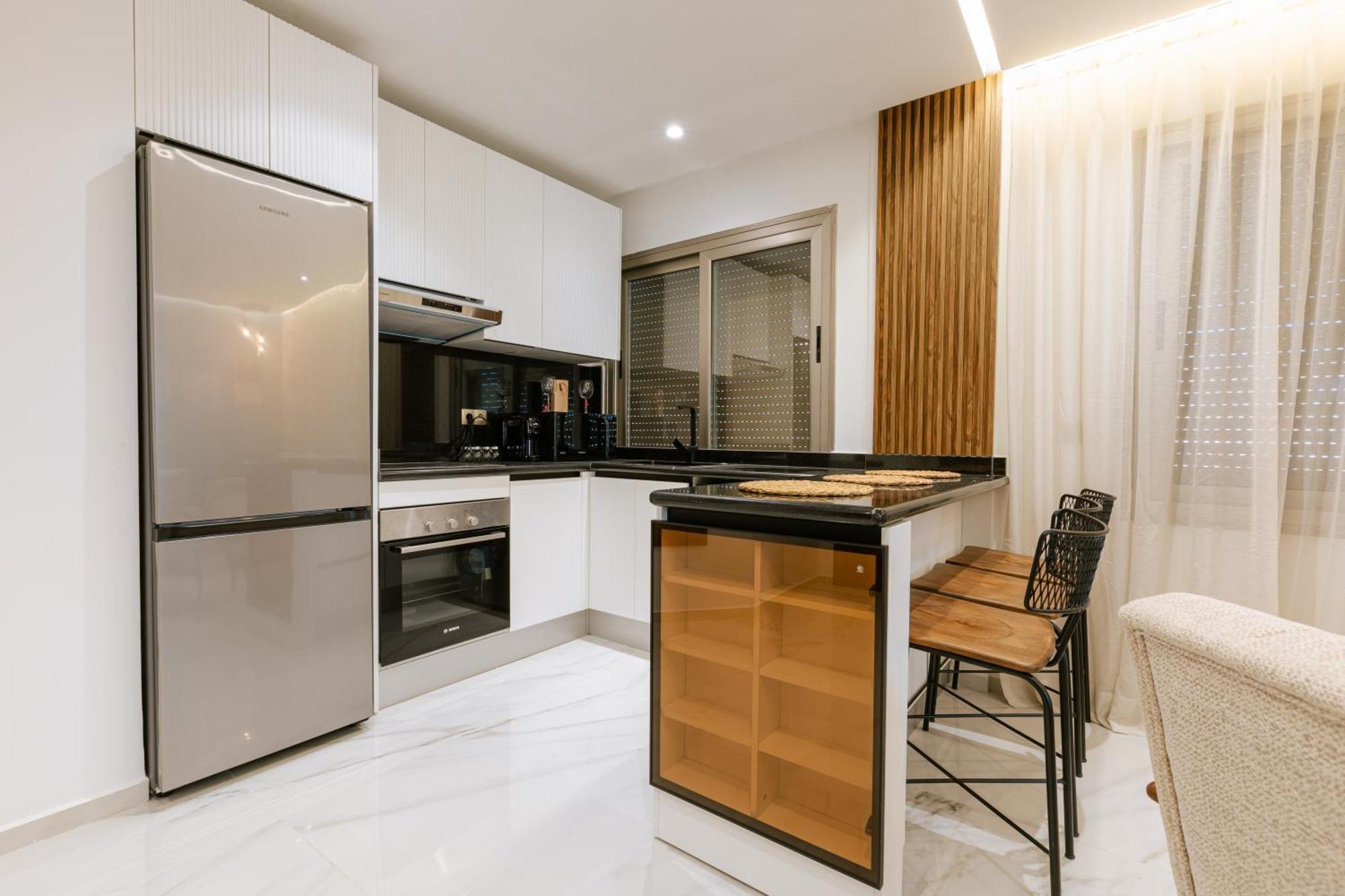 Marina View Residence Luxurious Studio Retreat With Stunning Ocean Views 1 Double Bedroom, 1 Convertible Couch Tanger Buitenkant foto